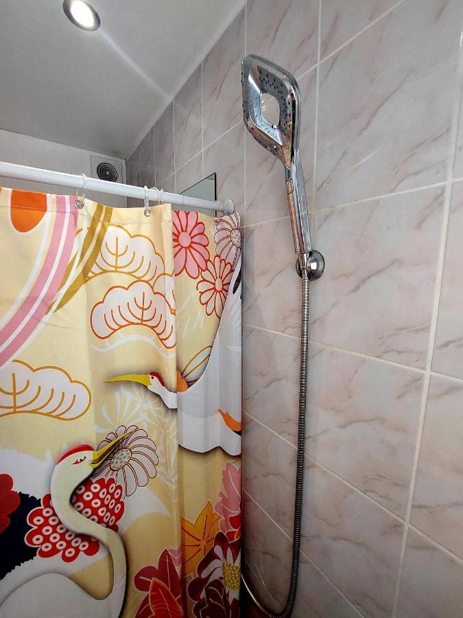Les Belles Terrasses Dieppe ,3 Appartements , Le Vegetal De 1 A 8 Personnes , Le Tropical De 1 A 6 Personnes , Le Floral Avec Terrasse De 1 A 3 Personnes , Quartier Calme Au Stationnement Gratuit A Cote De L'Avenue Verte Exterior foto